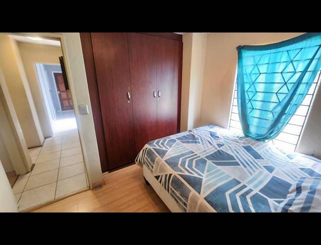 2 BEDROOM TOWNHOUSE FOR SALE IN MULBARTON